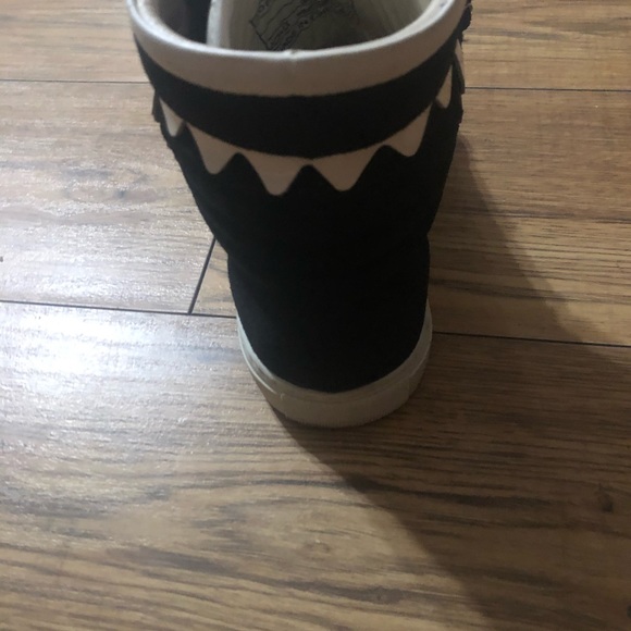 designer like new seude high tops in new condition - Picture 4 of 7